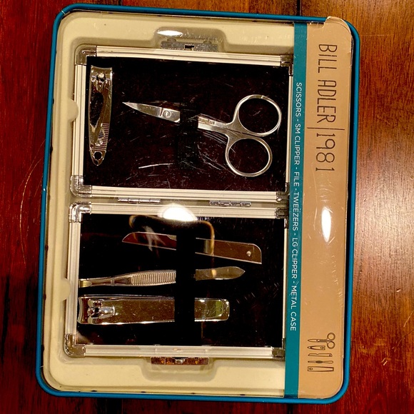 Bill Adler 1981 grooming kit - Picture 2 of 3